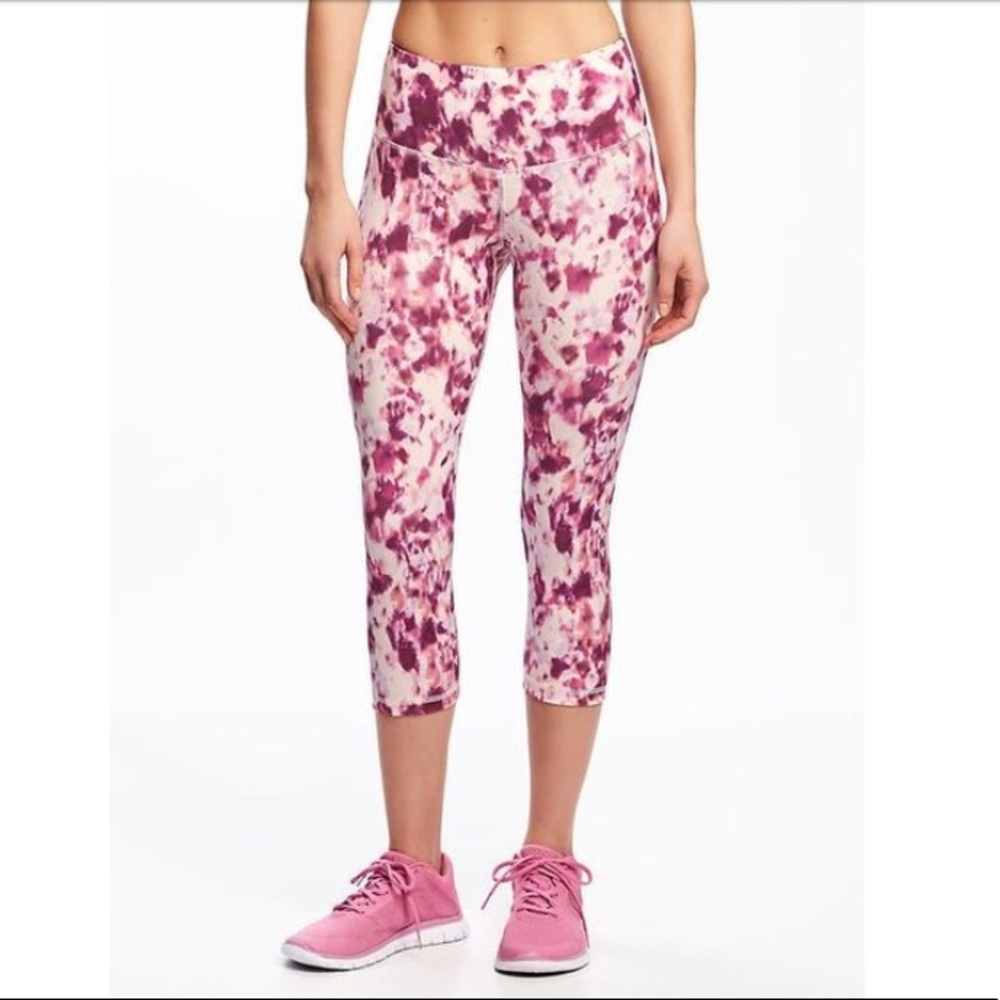 Old Navy Go-Dry High-Rise Printed Compression Crop